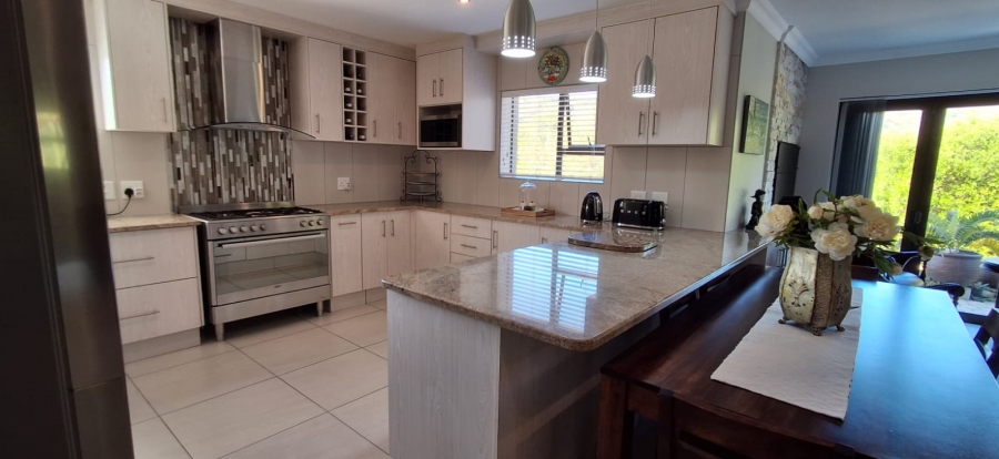 2 Bedroom Property for Sale in Hartenbos Landgoed Western Cape